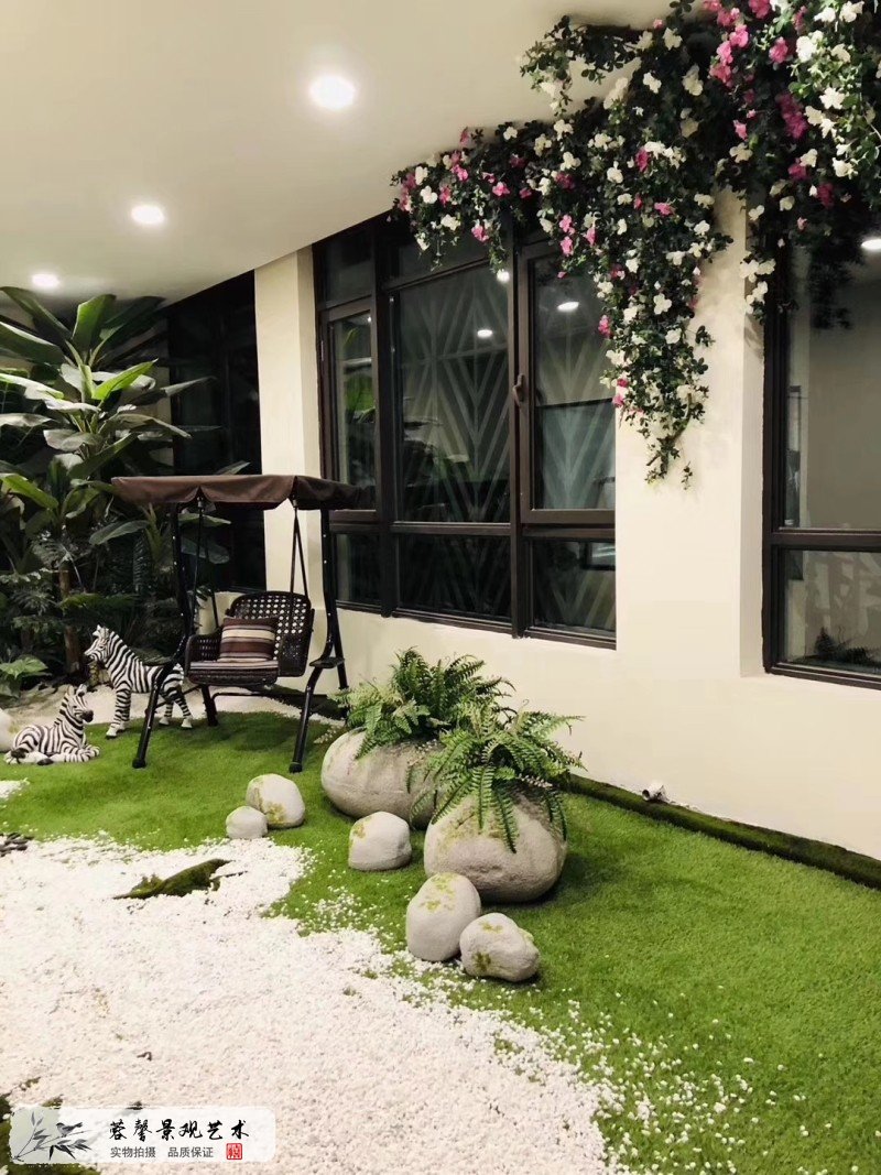 夏季中海地產(chǎn)售樓部包裝