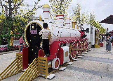 玻璃鋼火車