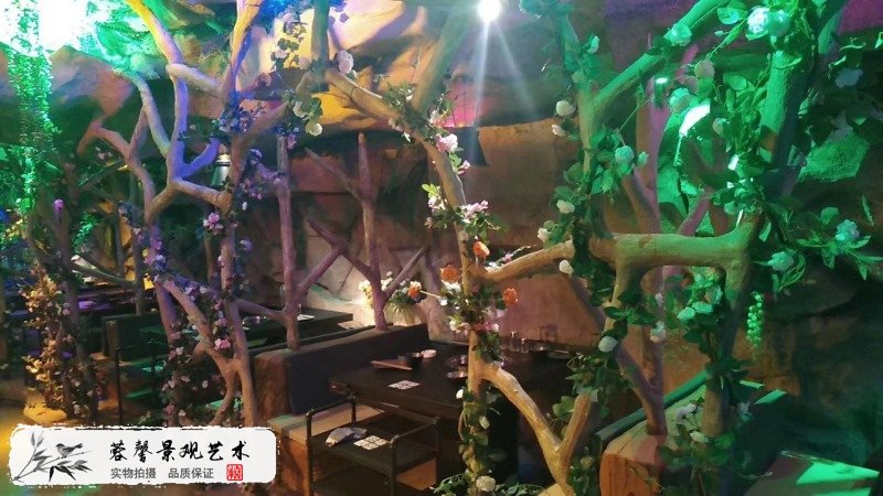 溶洞風(fēng)格火鍋餐廳
