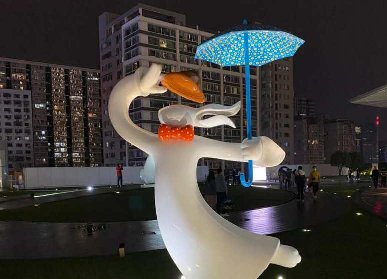 長沙IFS商業(yè)美陳